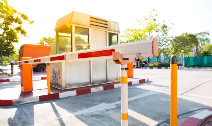 TRANSPORTASI-ISI-Bandara Kalimarau Berau Kalimantan Timur Sistem Parkir Semi Manless 2 IN 2 OUT